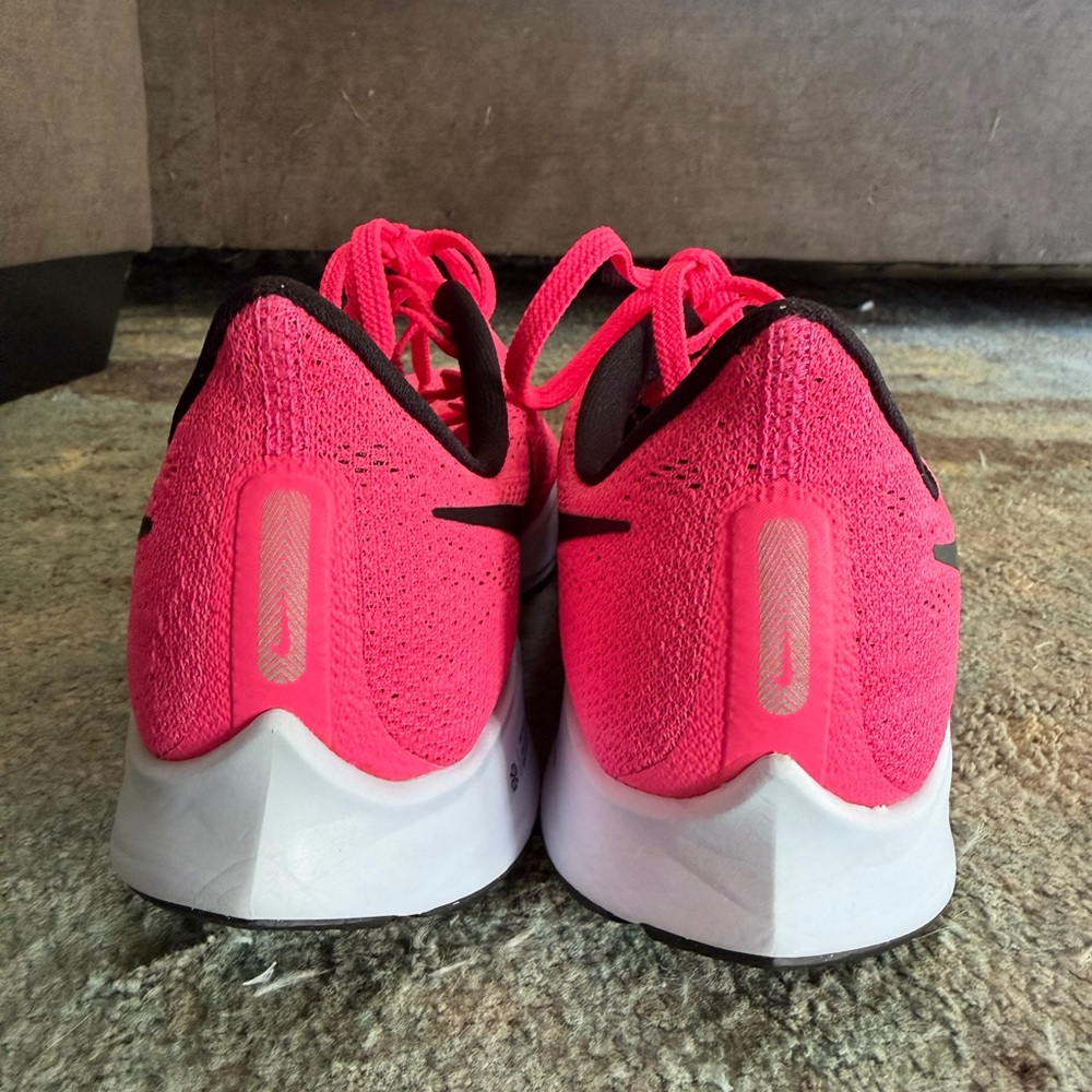 Nike Women's Zoom Pegasus Size 9.5 Hot Pink and Black Athletic Shoes - Picture 2 of 9